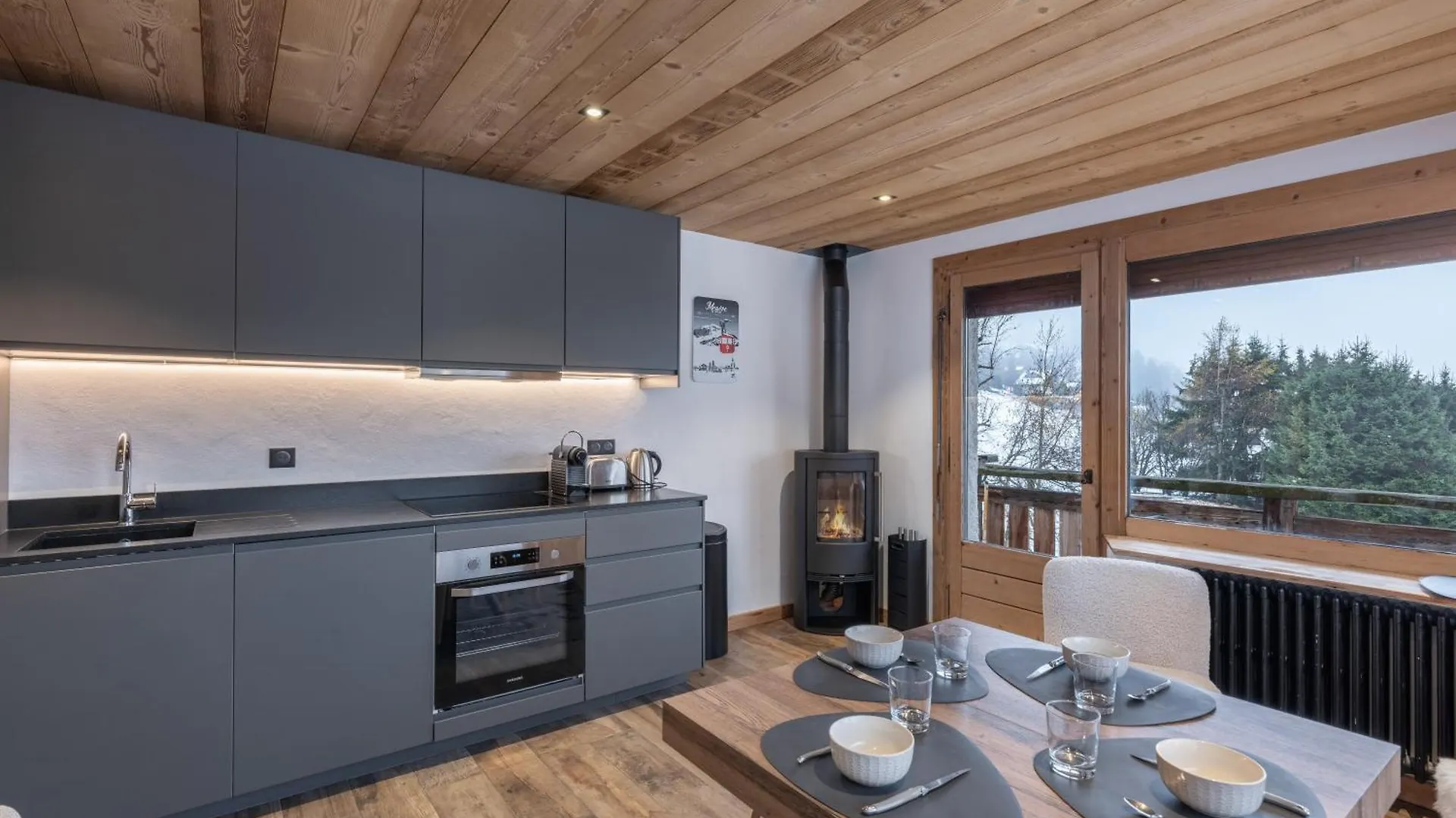 CHALET  JEANE  proche centre Megève